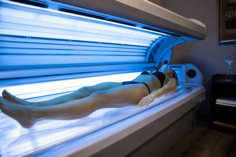 Tanning Is Trending Again. Here’s What Experts Say It Really Does to Your Skin